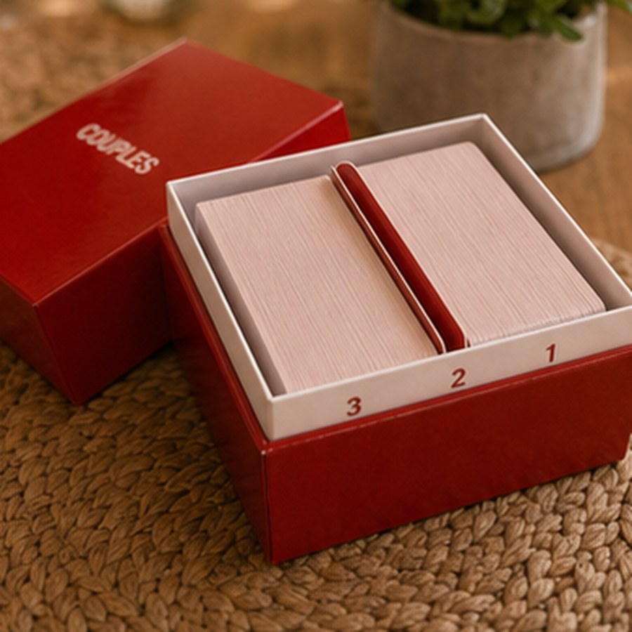 tmc-pdp-ai-couples-cards-play3-v1.jpg